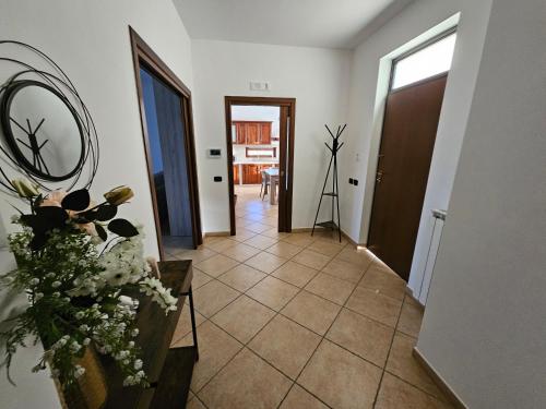 Фойє, La Porta del Sud B&B in Сесса-Аурунка