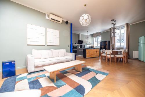 Stylish Duplex in Paris' Center, Parigi