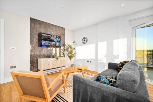 Luxury 2 Bed Apartment - Balcony - Fast Wi-fi - Netflix - Parking 410C, Бирмингем