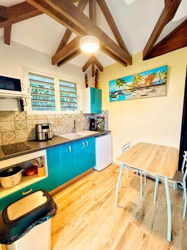 keittiö, Ti Ben - Jacuzzi Privatif Jardin Tropical - Anti Sargasses in Le Robert