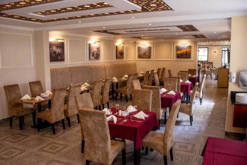 Restaurant, Mara Frontier Hotel in Narok