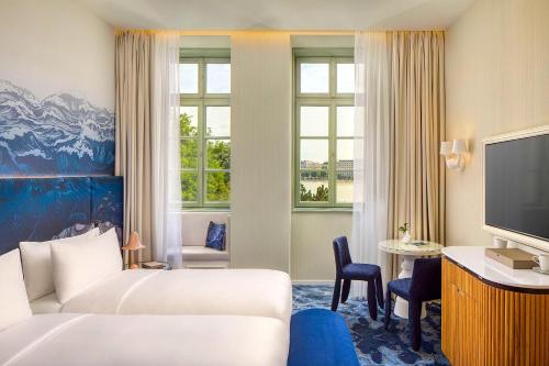 Premium Twin Room