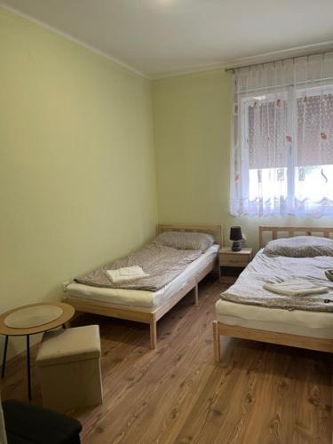 Vasút 10, Balatonlelle (foto 2)