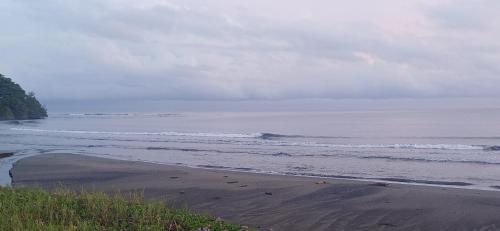 pludmale, Nature Serenity in Maria Chiquita
