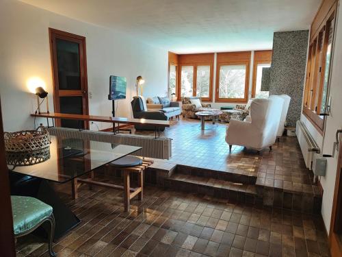 La Torre de La Garriga, 30 minutes from Barcelona in กาโนเบส