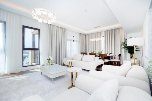 Luxurious 3BR APT Offering Full Burj AlArab Views, Dubai (photo 7)
