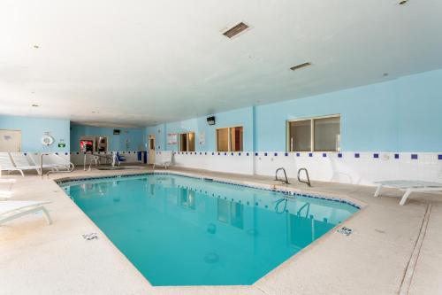 Bassein, Motel 6 Roswell, NM near Roswelli rahvusvaheline lennukeskus