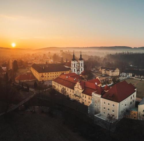 Kilátás, Roubenka Na Číně (Roubenka Na Cine) in Zeliv