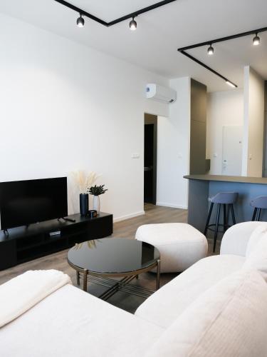 Luxury City-Center Apartment in Bratislava - Parking Included, Bratislava (photo 8)