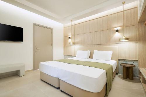 Twin Room with Sea View image 10