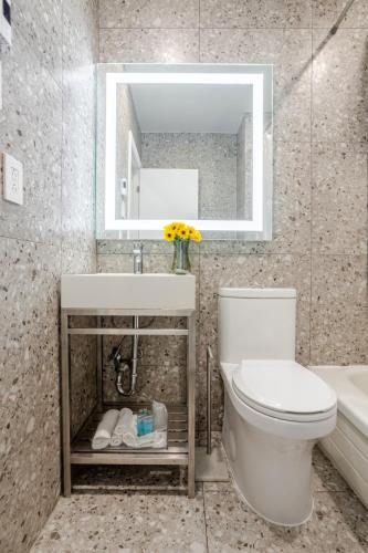 Twin Room image 2