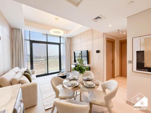 Serene Luxe l Modern 1BR in Meydan with Pool, Dubaj