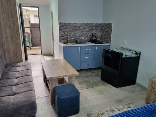 Apartments With Balcony And Mountain View in Borjomi