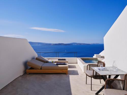 Andronis Luxury Suites - image 13