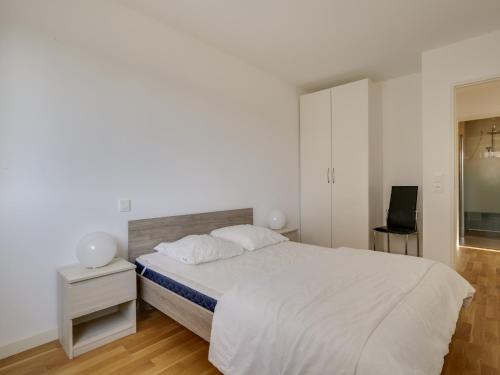 Apartment (8 Adults) image 7