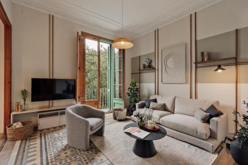 Kaax - 3 bedrooms and balcony in Eixample, Barcelona (photo 7)