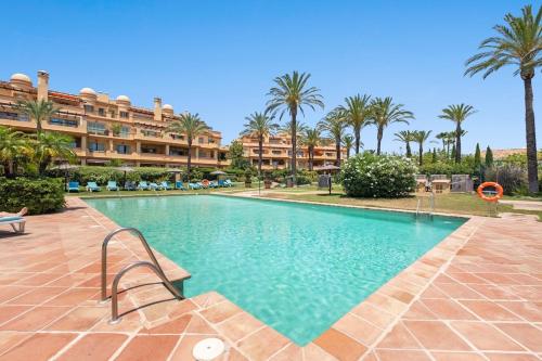 2 bed apartment Los Flamingos