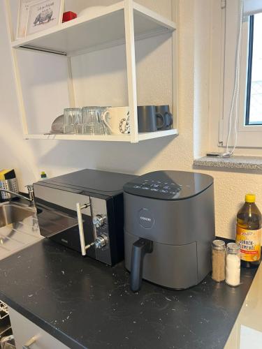 Konyha, Zwei Zimmer Wohnung Nah Flughafen Messe in Filderstadt