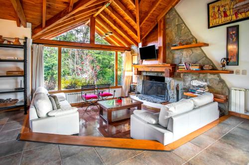 BOG La Florcita - Casa en Puerto Manzano rodeada de bosque in Puerto Manzano