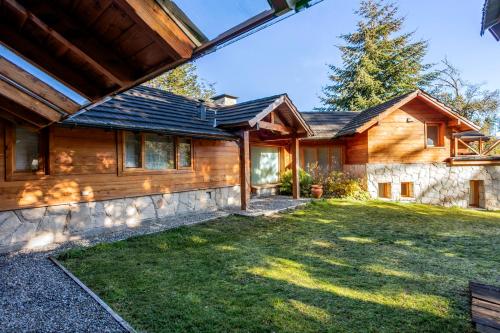 BOG La Florcita - Casa en Puerto Manzano rodeada de bosque in Puerto Manzano