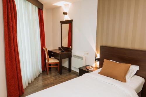 Hotel Duke Armeneasca City Center
