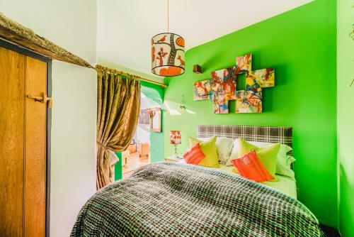 One-Bedroom Suite image 4