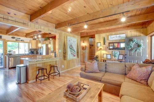 Private Mountain Retreat 8 Mi to Lake Tahoe! in Strawberry