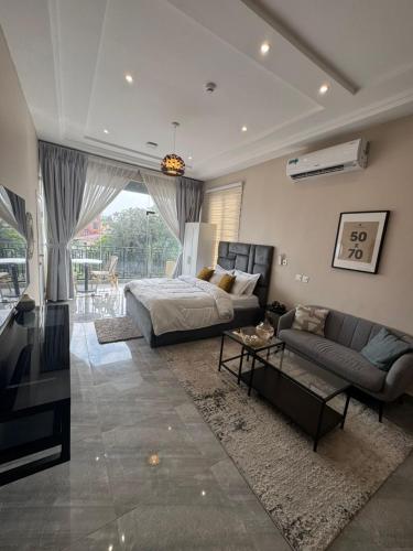 Superb Enclave in Asylum Down