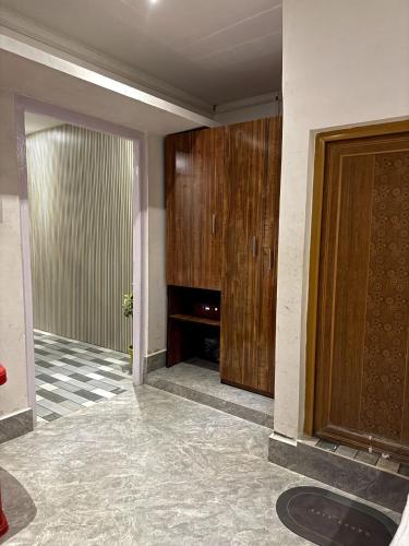 Tulip Inn - 3BHK-G AC Near Kamakhya - image 4