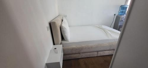 Jon rooms, Himare (foto 5)