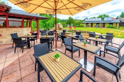 Restorāns, RÁJ sportovní a rekreační resort Branžež (RAJ sportovni a rekreacni resort Branzez) in Dobsina