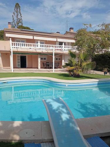 Chalet con piscina privada gîte à louer Urbanización San Ginés