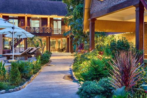Mua Valley Lodge