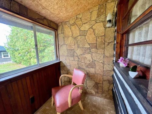 1-Bedroom Balsam Lake Cottage #9 in Rosedale (ON)
