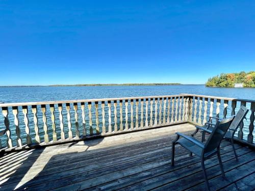 Upper Boathouse on Balsam Lake #1 in Rosedale (ON)