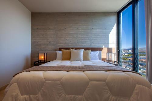 Rooftop Pool & Marina Views Plunge Pool Penthouse - image 5