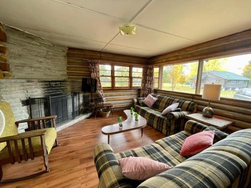 Balsam Lake - 2-Bedroom Cabin in Kawartha #11 in Rosedale (ON)
