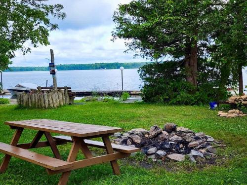 Balsam Lake - 2-Bedroom Cabin in Kawartha #11 in Rosedale (ON)