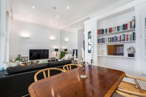 Knightsbridge Home Near Hyde Park and Harrods - image 11