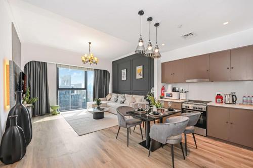 2BR Pool Burj View Dubai Mall, Дубай (фото 5)
