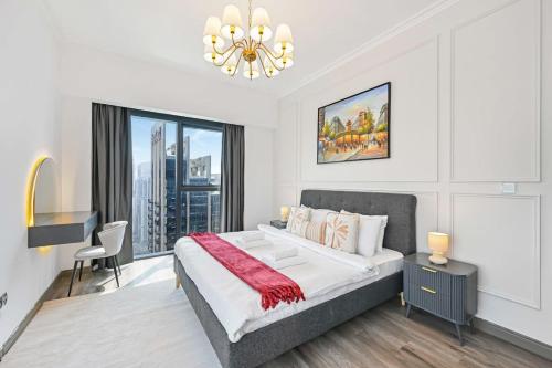 2BR Pool Burj View Dubai Mall, Дубай (фото 9)