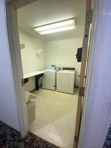 Motel 6 McAlester, OK - South