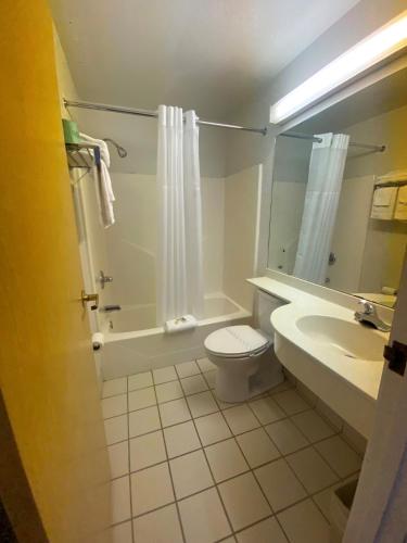 Motel 6 McAlester, OK - South
