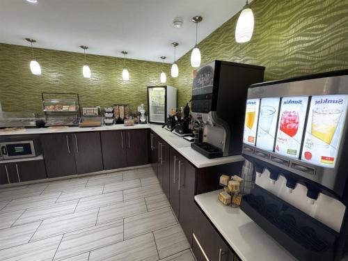 طعام و مشروبات, SureStay Plus by Best Western Alamogordo White Sands in الاموجوردو