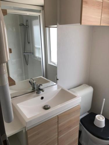 2 bedrooms, 4 beds