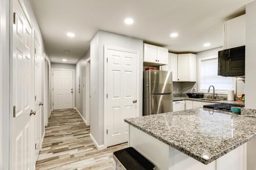 13 Mi to Gillette Stadium Pet-Friendly Apt! in 北阿特爾伯勒