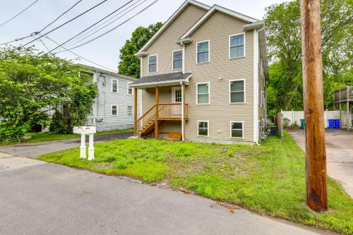 13 Mi to Gillette Stadium Pet-Friendly Apt! in 北阿特爾伯勒