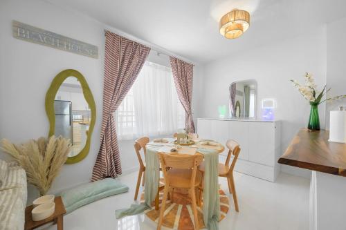 Sage on Ocean Drive Apartments - image 2