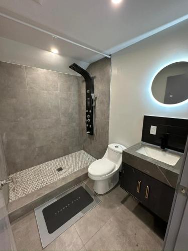 Cozy 4-Bedroom Cottage #2 in Innisfil in Innisfil (ON)