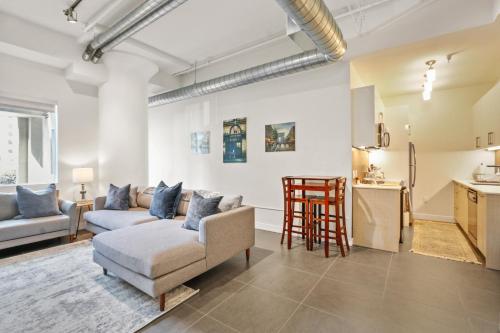 Stunning DTLA Gem 2 bed with pool, gym and parking, Los Angeles (fotografie 11)